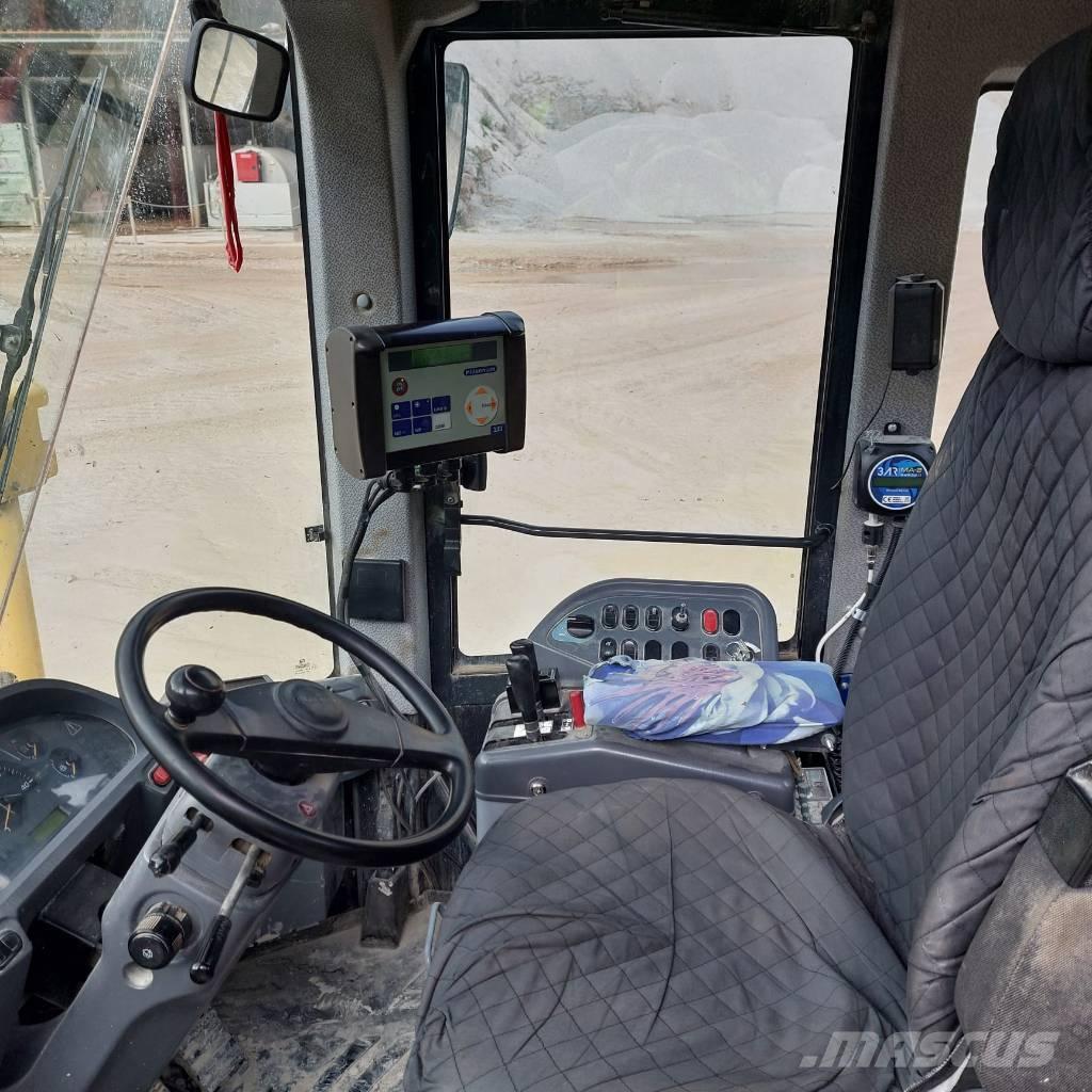 Komatsu WA470LC-6 Фронтальные погрузчики