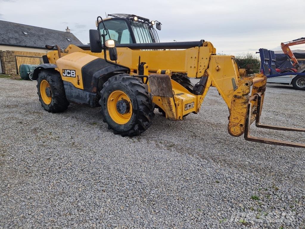JCB 535-140 Телескопические погрузчики