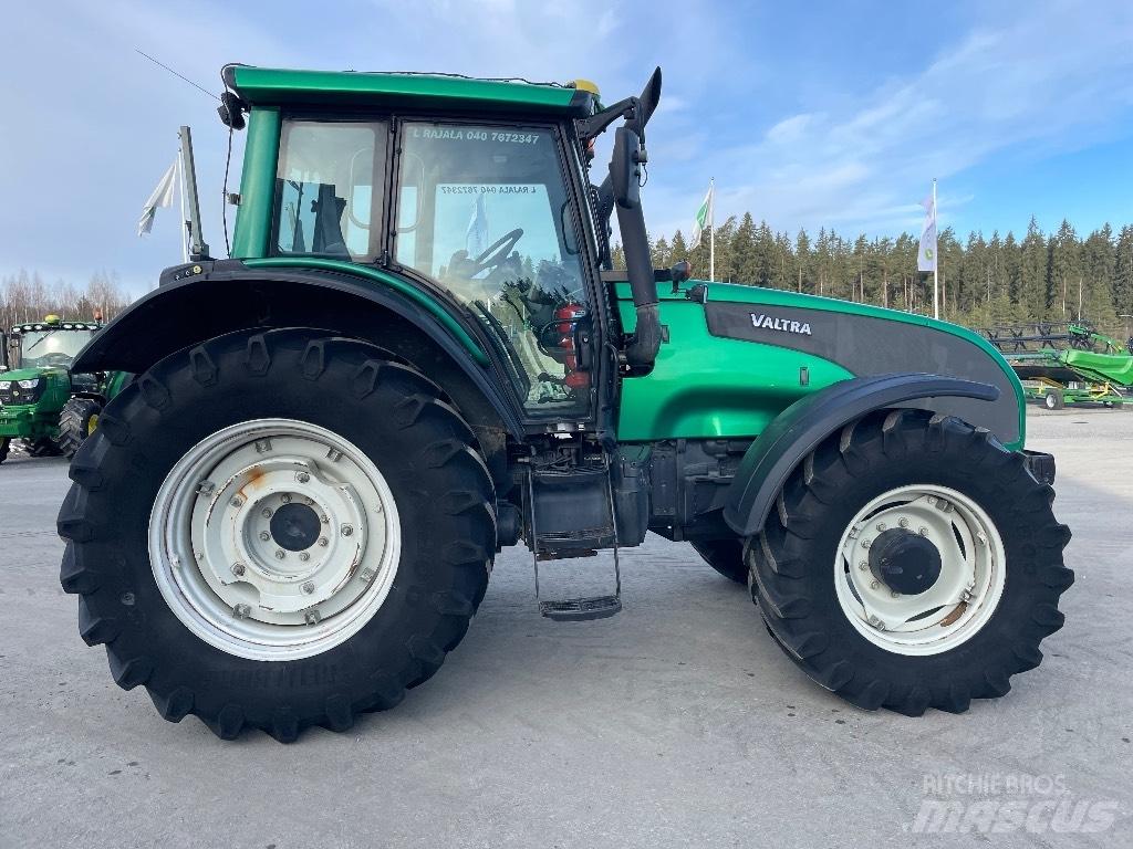 Valtra T 151 Трактора