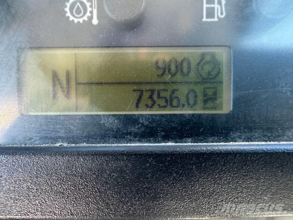 John Deere 310 SK Экскаваторы-погрузчики