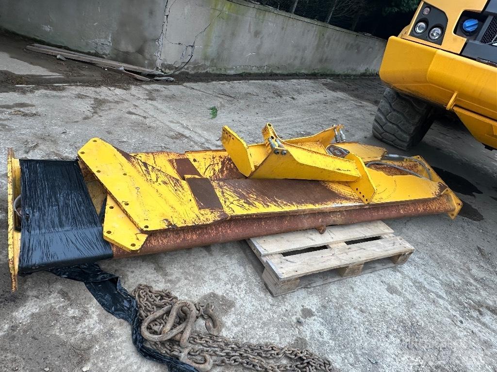 Volvo A40G Шарнирно-сочленённые самосвалы