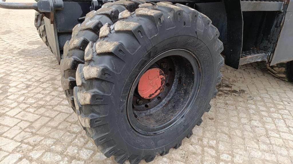 Fiat-Hitachi EX135W Колёсные экскаваторы