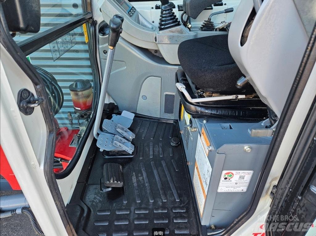 Takeuchi TB 225 Мини-экскаваторы
