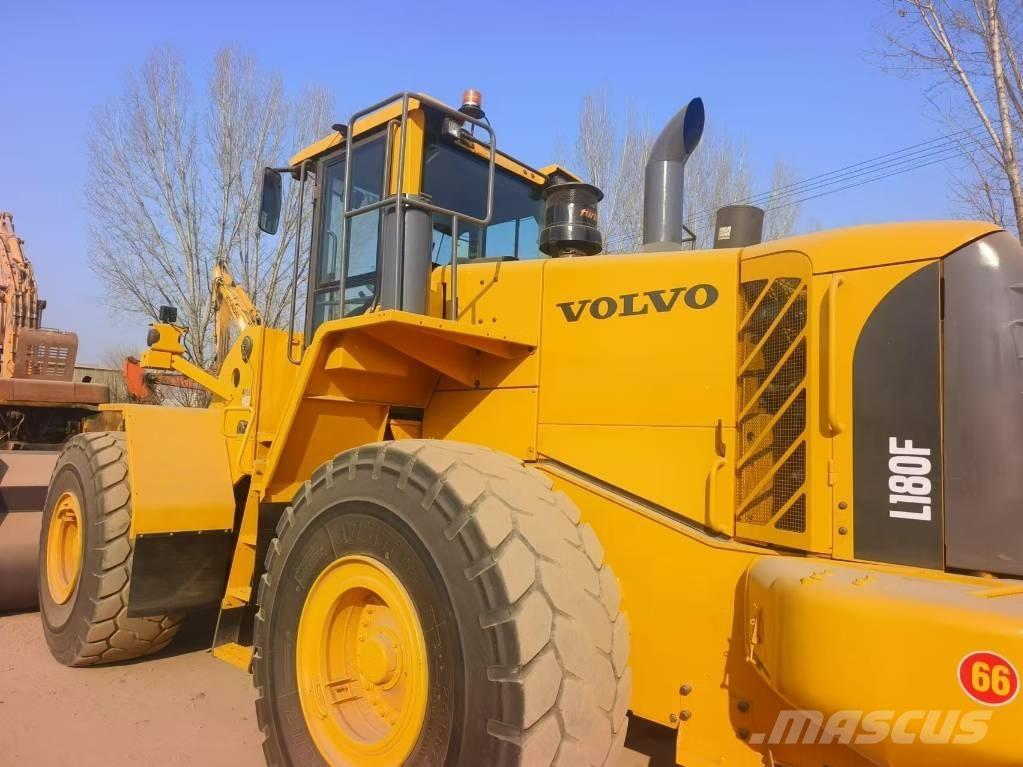 Volvo L 180 F Фронтальные погрузчики