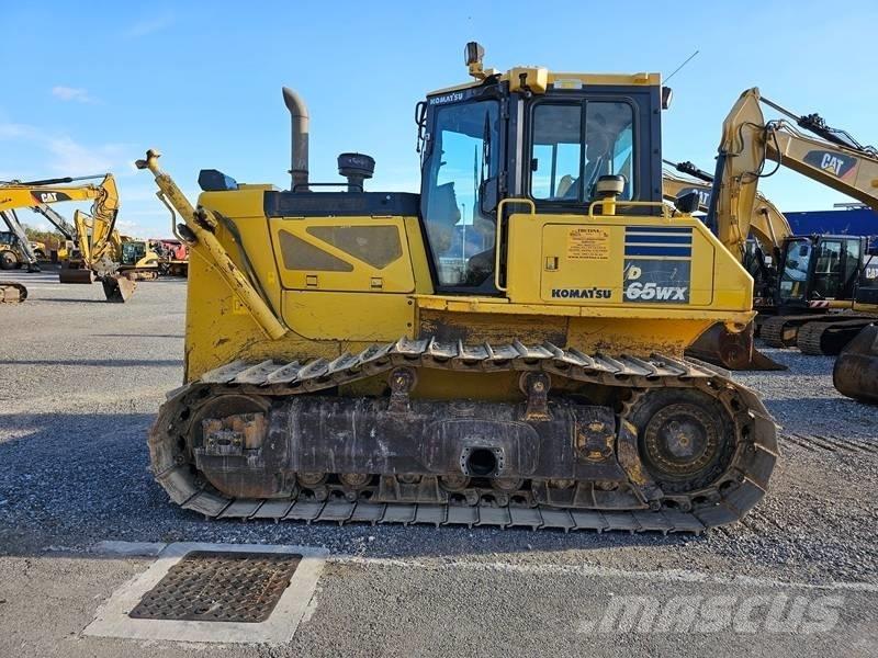 Komatsu D 65 WX-17 Гусеничные бульдозеры