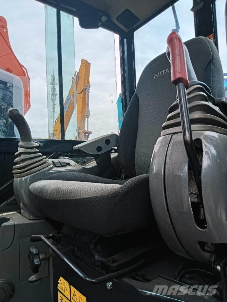 Hitachi ZX 55 Гусеничные экскаваторы