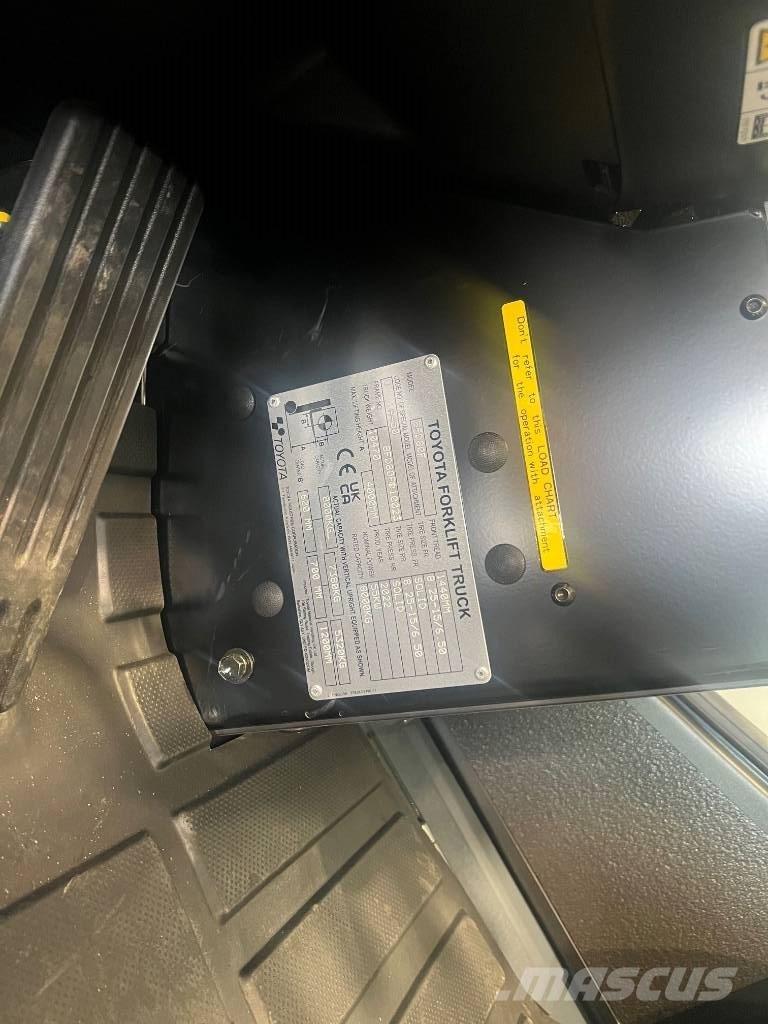 Toyota 8 FD 80 F Дизельные погрузчики