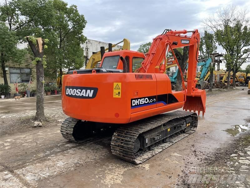 Doosan DX150 Гусеничные экскаваторы