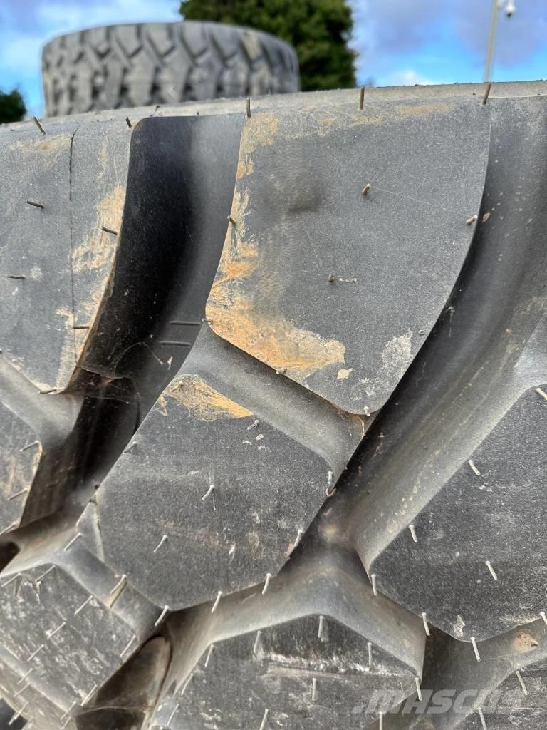  ROCK RADIAL 23.5R25 Шины и колёса
