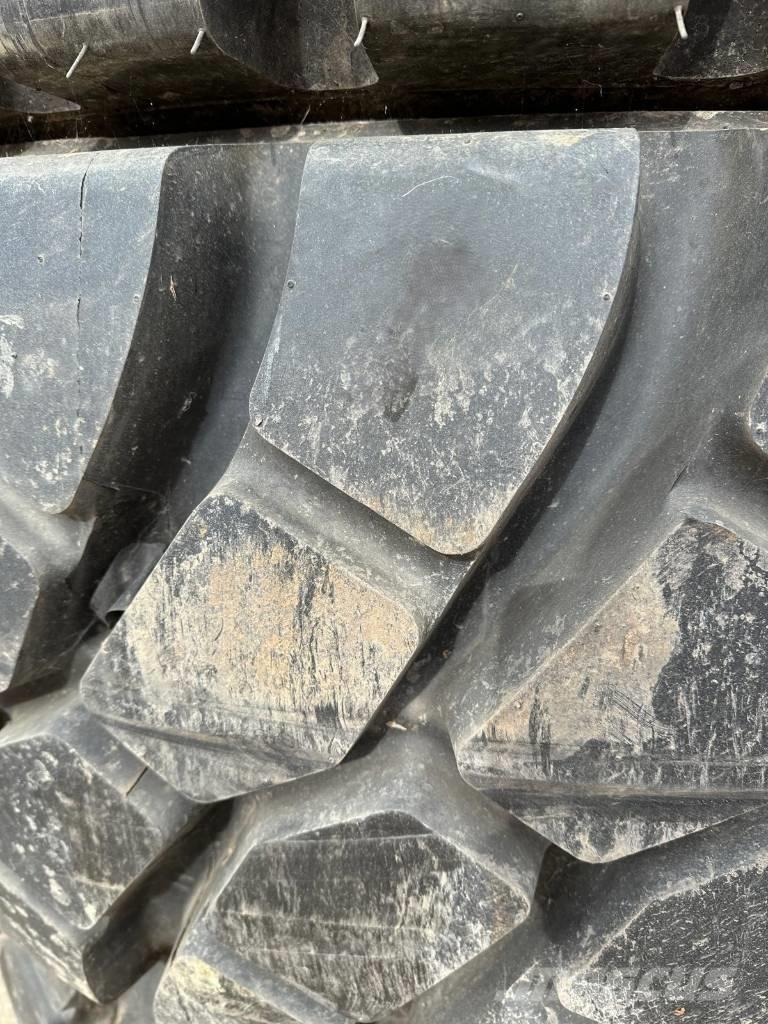  ROCK RADIAL 23.5R25 Шины и колёса
