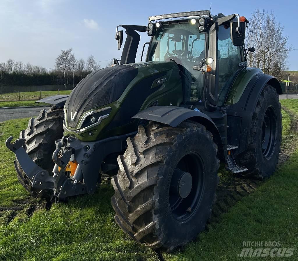 Valtra T235 Трактора