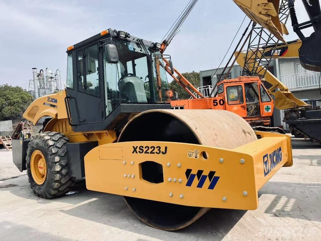 XCMG XS 223 J Грунтовые катки