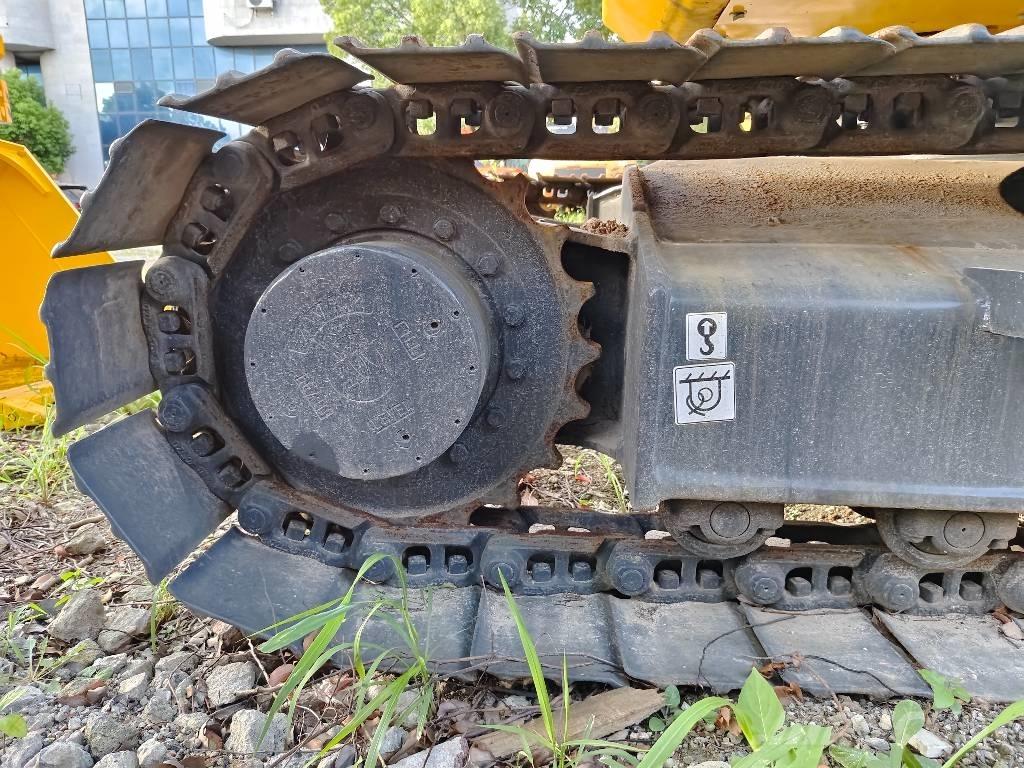 Komatsu PC 130-7 Гусеничные экскаваторы