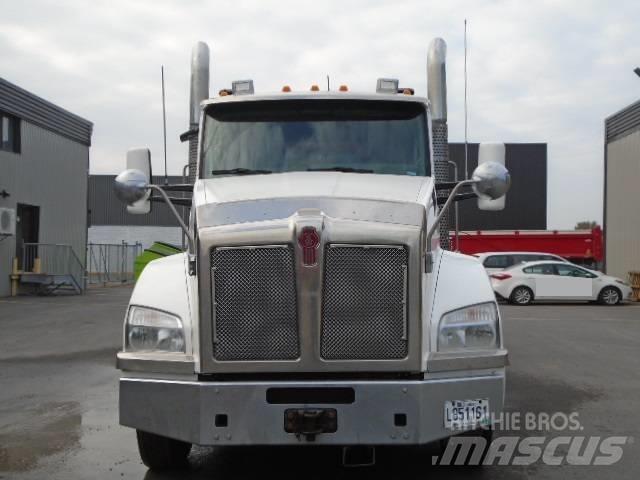 Kenworth T 880 Седельные тягачи
