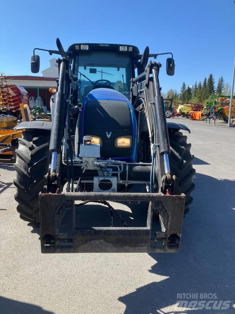Valtra T 151 Трактора