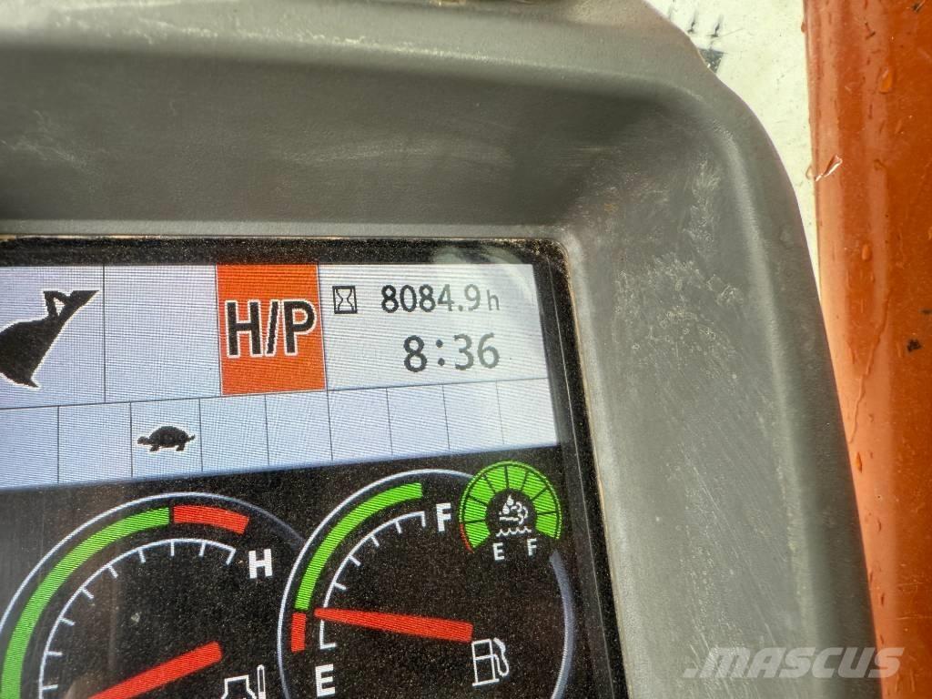 Hitachi ZX 210 LC-6 Гусеничные экскаваторы