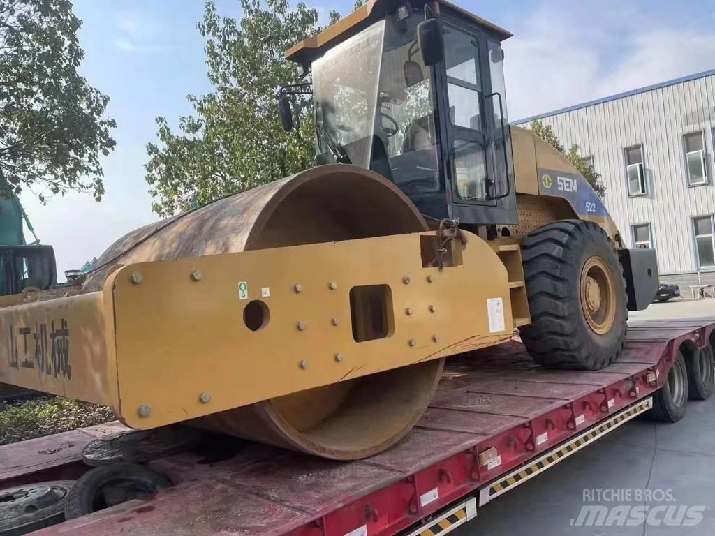 SEM 8220 road roller Грунтовые катки