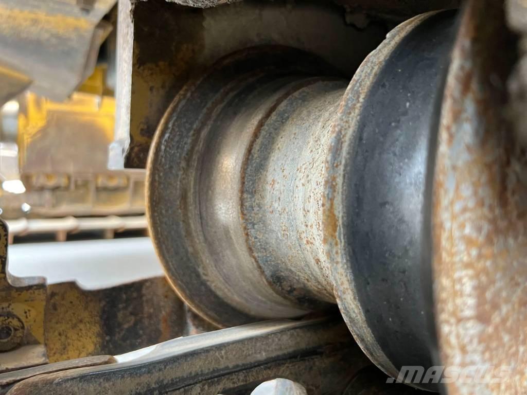 CAT D6T LGP Гусеничные бульдозеры