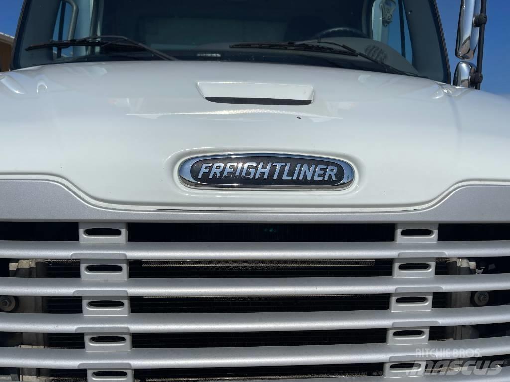 Freightliner M 106 Грузовики-Рефрижераторы