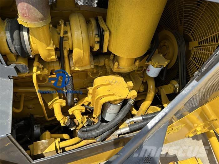 Shantui SD 32 Гусеничные бульдозеры