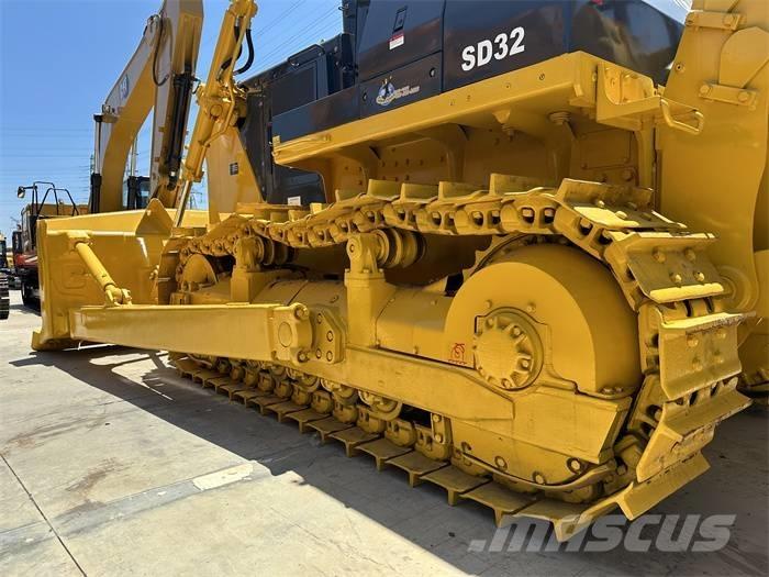 Shantui SD 32 Гусеничные бульдозеры