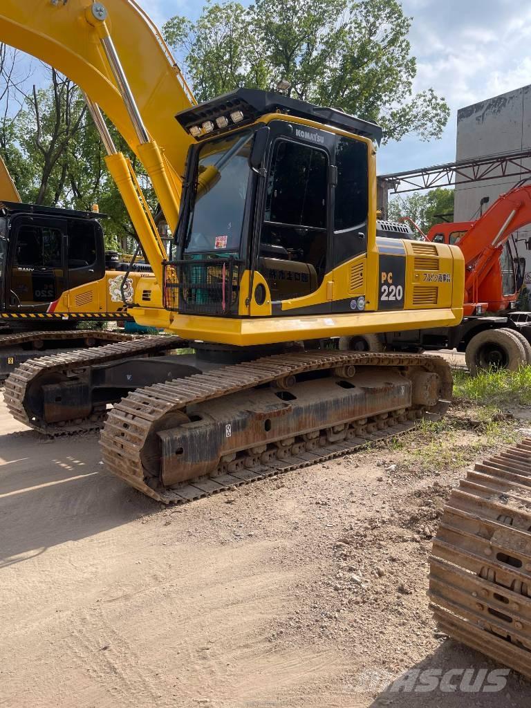 Komatsu pc220-8 Гусеничные экскаваторы