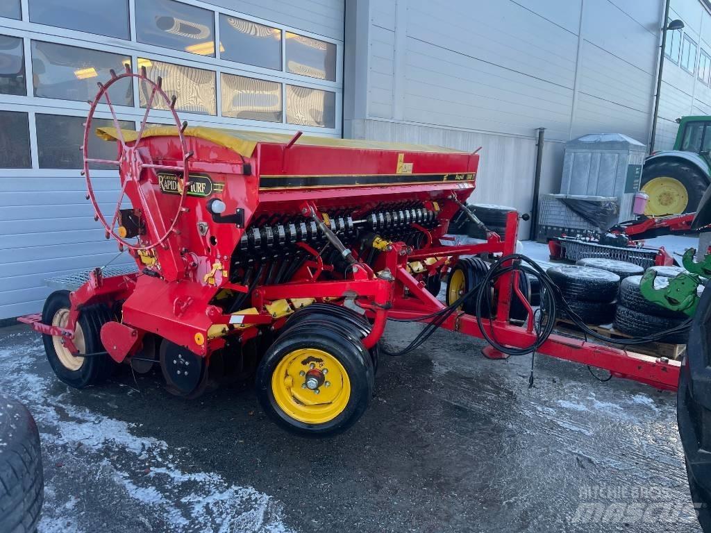 Väderstad Rapid Turf Перевязочное оборудование