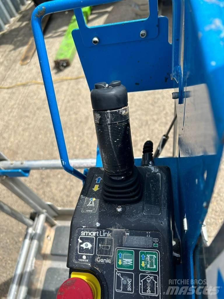 Genie GR20 Вертикальные мачтовые подъемники