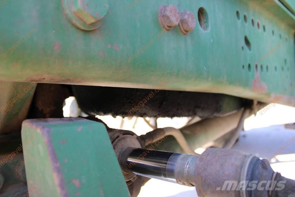 John Deere 6610 Трактора