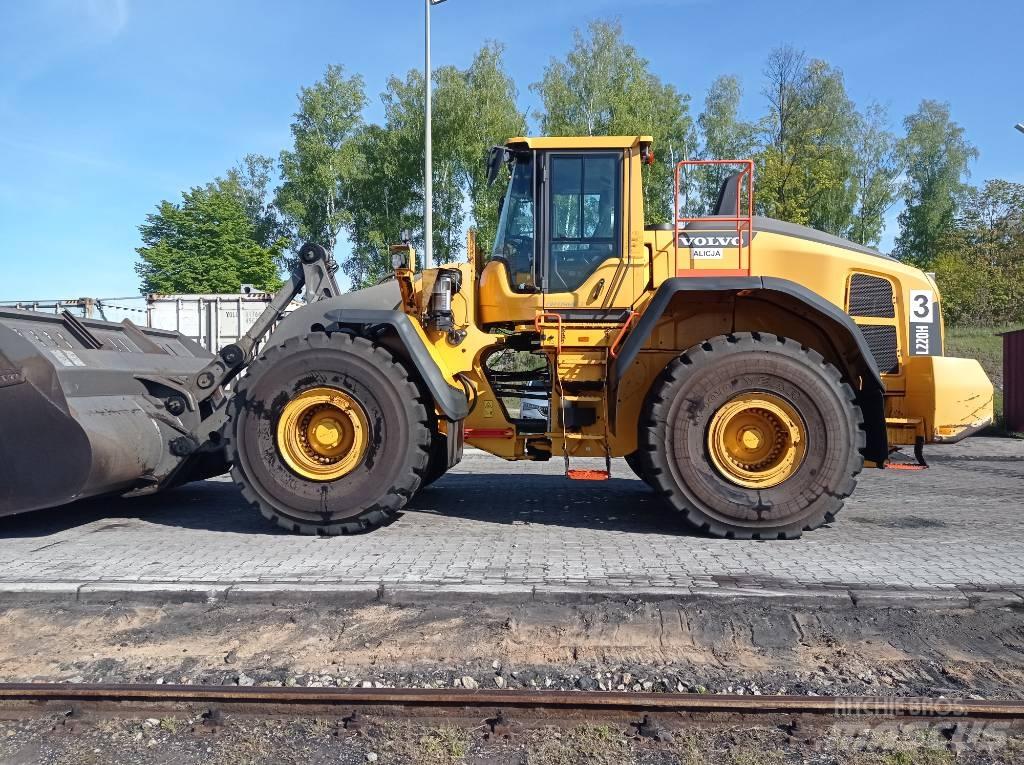 Volvo L 220 H Фронтальные погрузчики