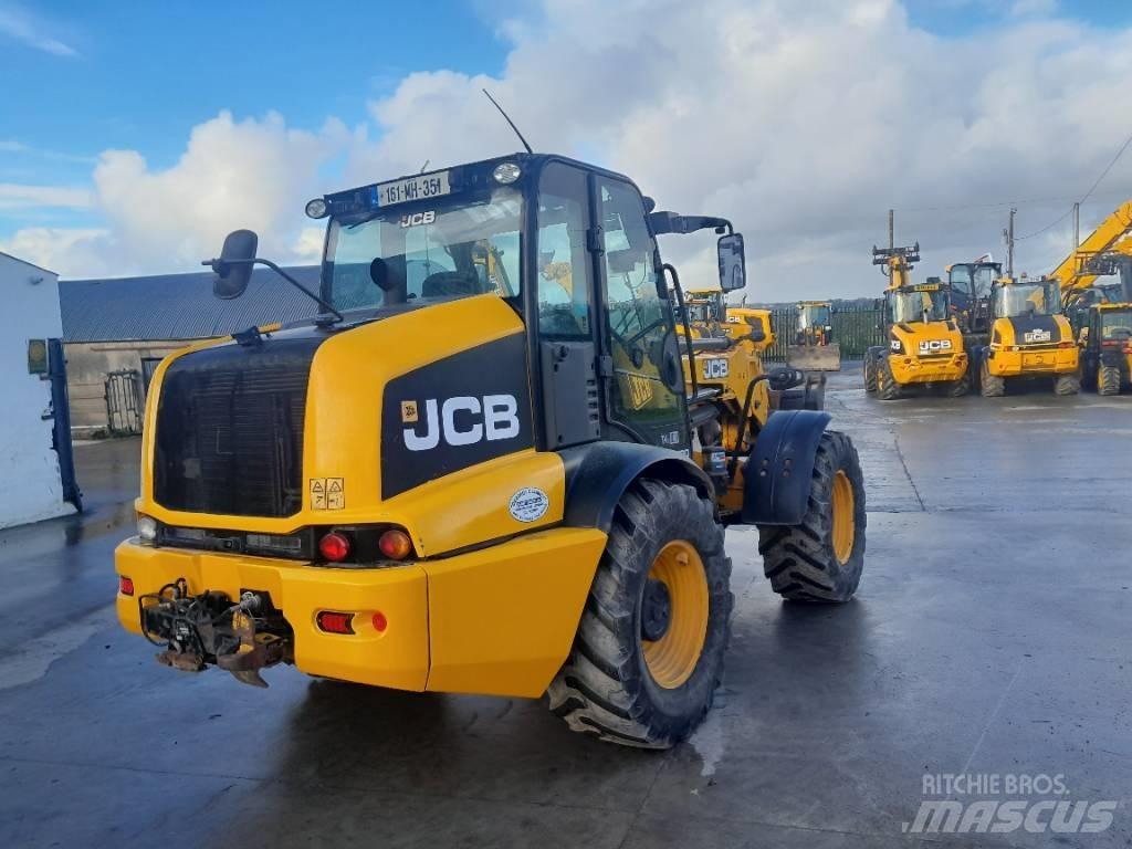 JCB TM 320 S Сельскохозяйственные телескопические погрузчики