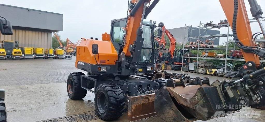 Doosan DX 100 W-7 Колёсные экскаваторы