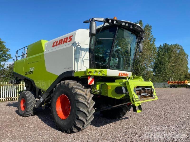 CLAAS LEXION 750 Зерноуборочные комбайны