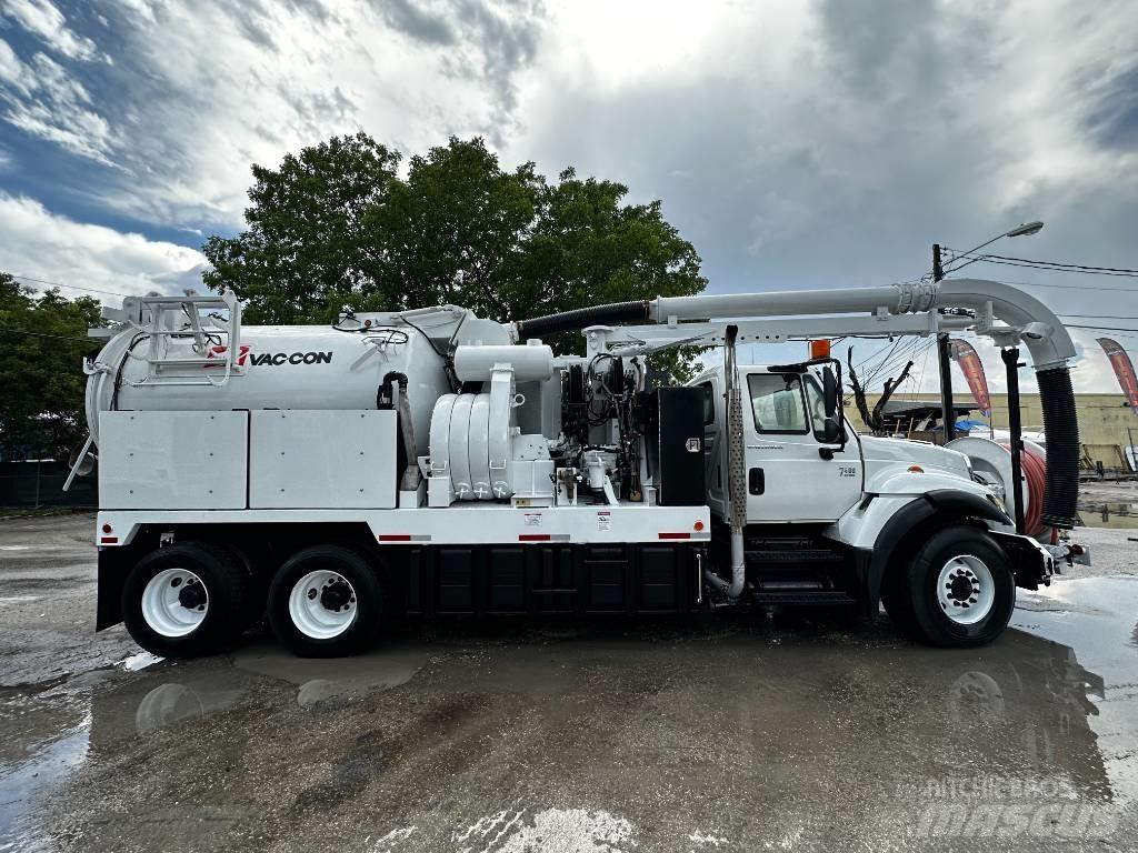 International 7400 Ассенизаторские машины