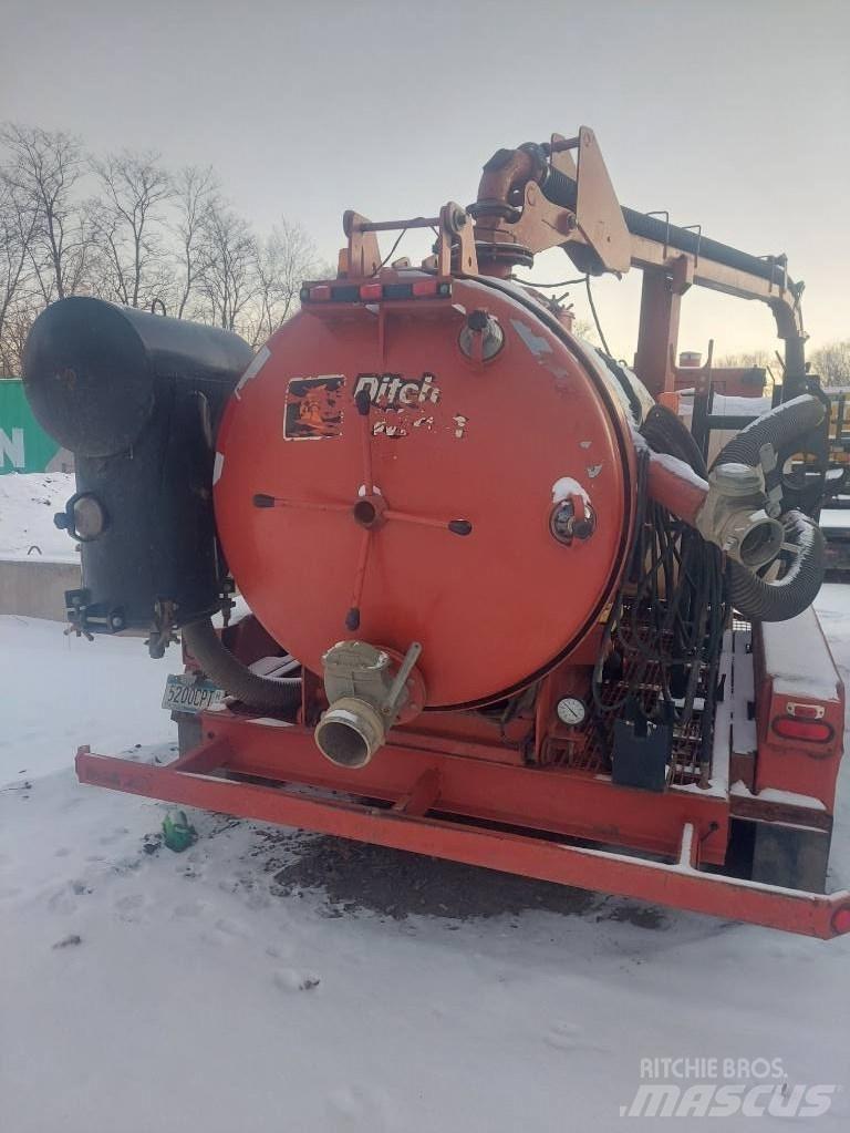 Ditch Witch FX-60 Строительная техника - Другие