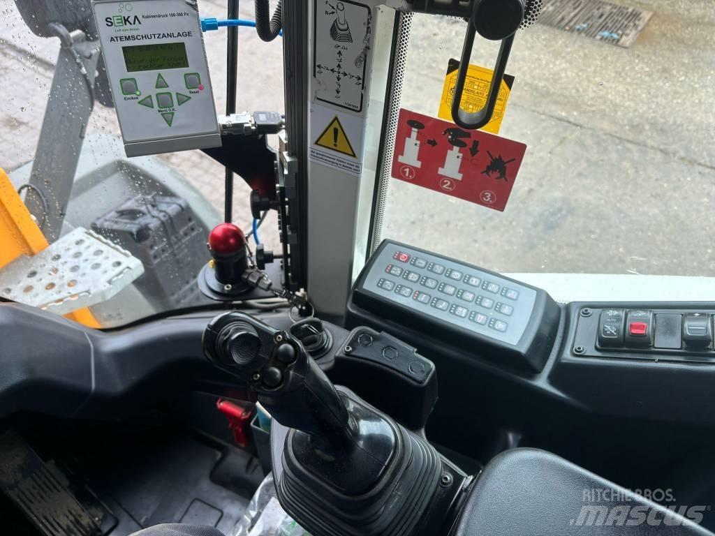 Liebherr L546 Фронтальные погрузчики