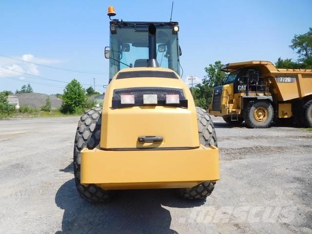 CAT CS 74 Грунтовые катки