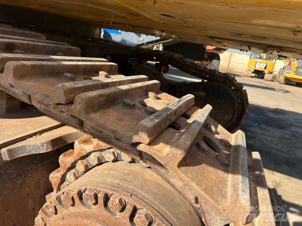CAT 390 D Гусеничные экскаваторы
