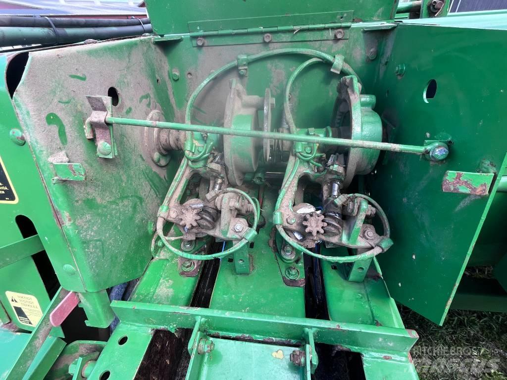 John Deere 359 Тюковые пресс-подборщики