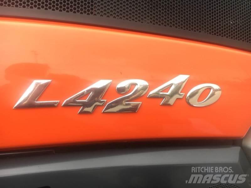 Kubota L4240 Коммунальные тракторы