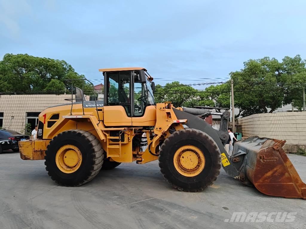 Volvo L 120 Фронтальные погрузчики