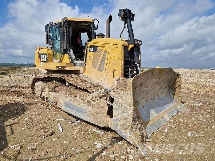 CAT D7E Гусеничные бульдозеры