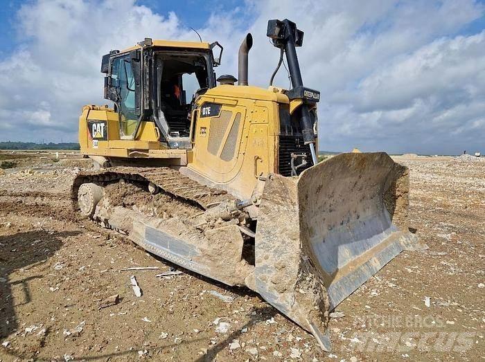 CAT D7E Гусеничные бульдозеры