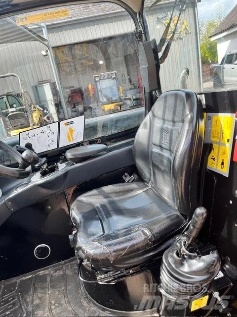 JCB 520-40 Телескопические погрузчики