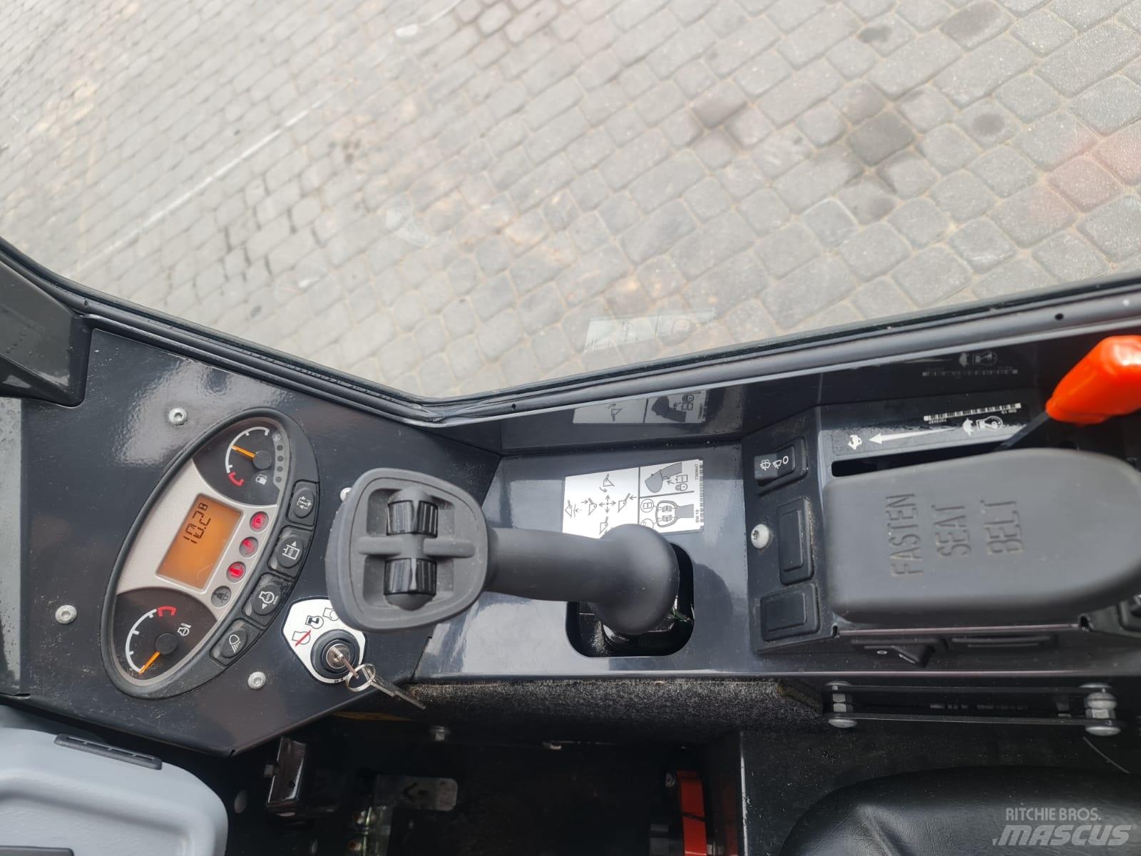 Bobcat L28 Малые погрузчики