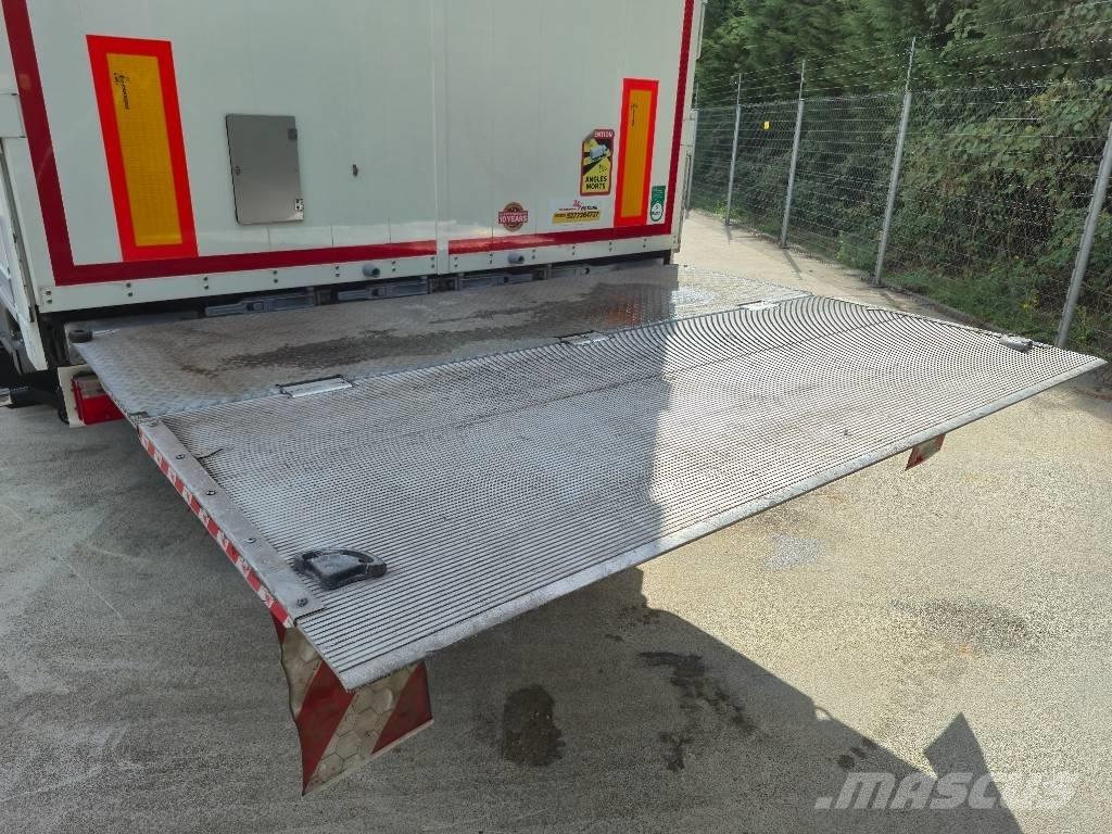 Kässbohrer Maxima Полуприцепы-Фургоны