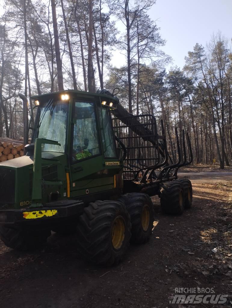 John Deere 810D Форвардеры