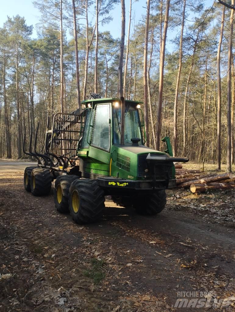 John Deere 810D Форвардеры