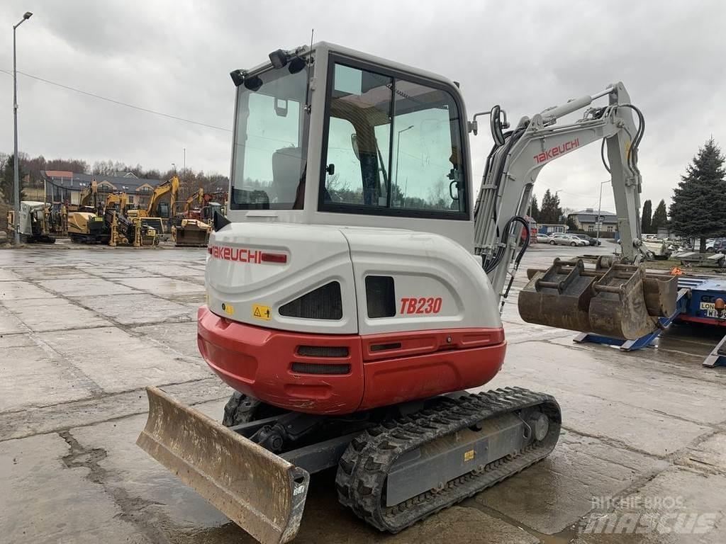 Takeuchi TB230 V3 Мини-экскаваторы
