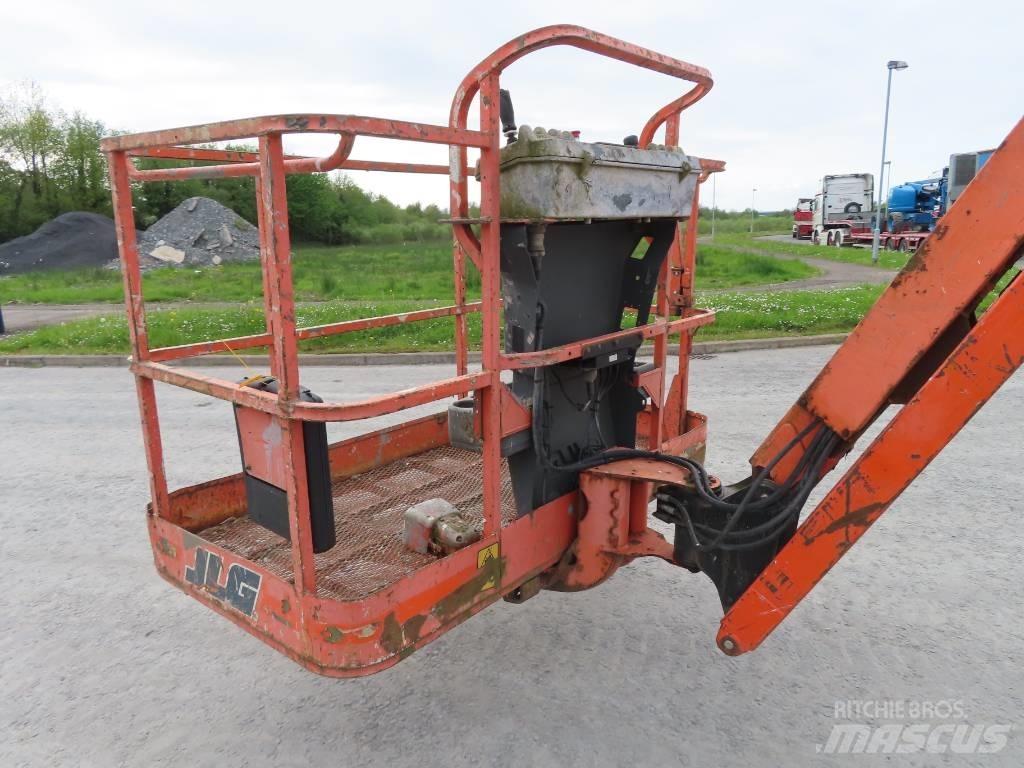 JLG 800 AJ Коленчатые подъемники